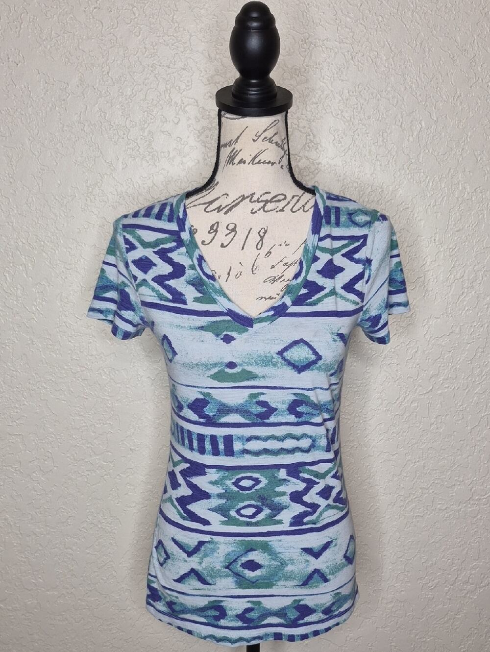 Mossimo Supply Co Tribal Print Shirt Size S‎